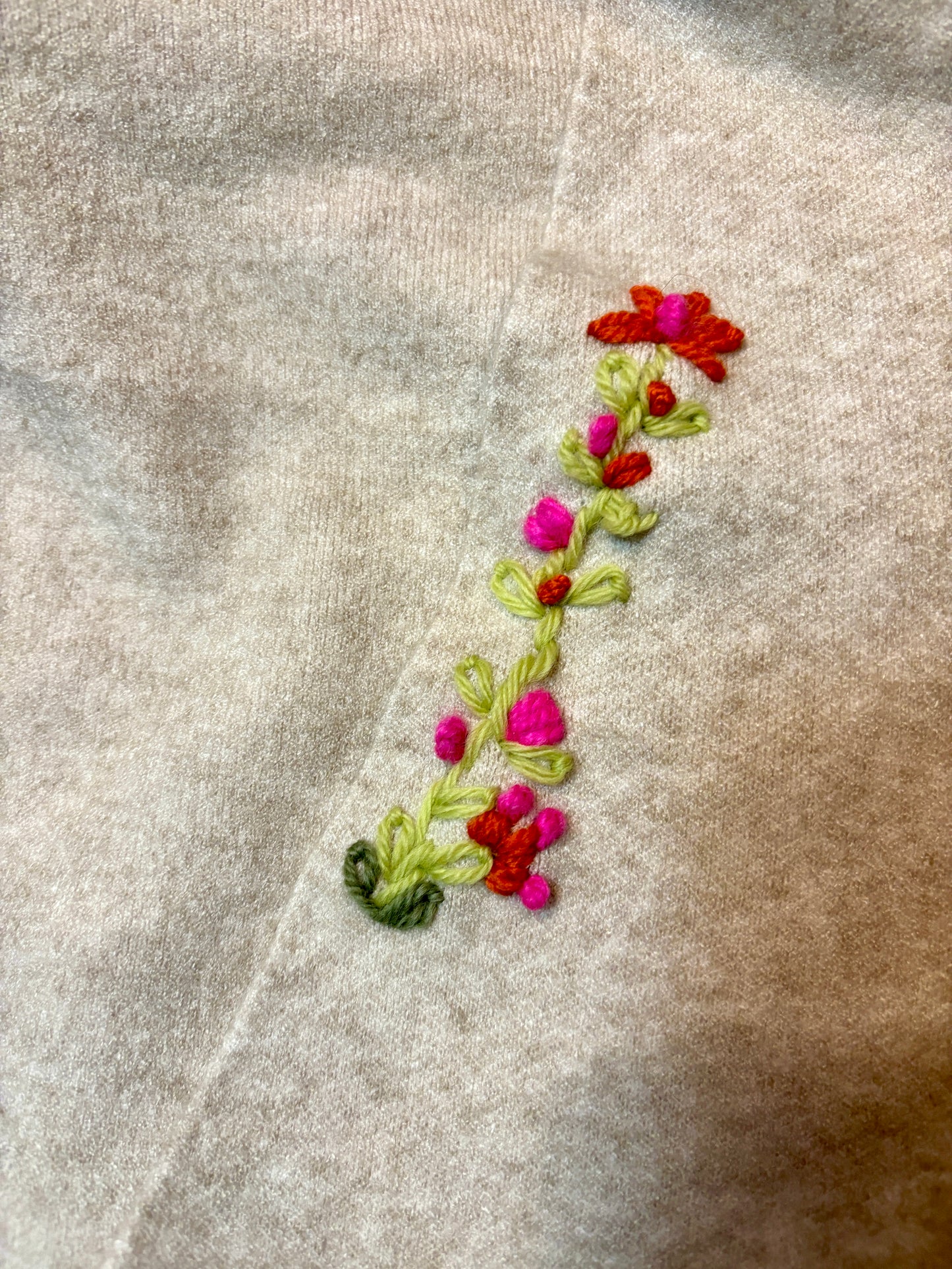 Gilet hand geborduurd