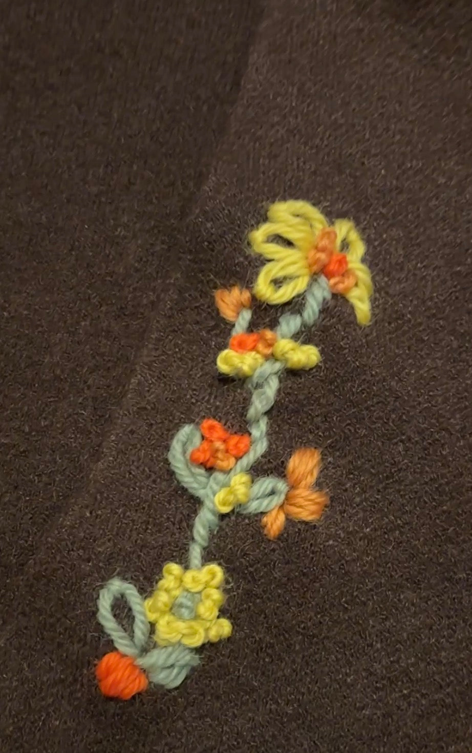 Gilet hand geborduurd